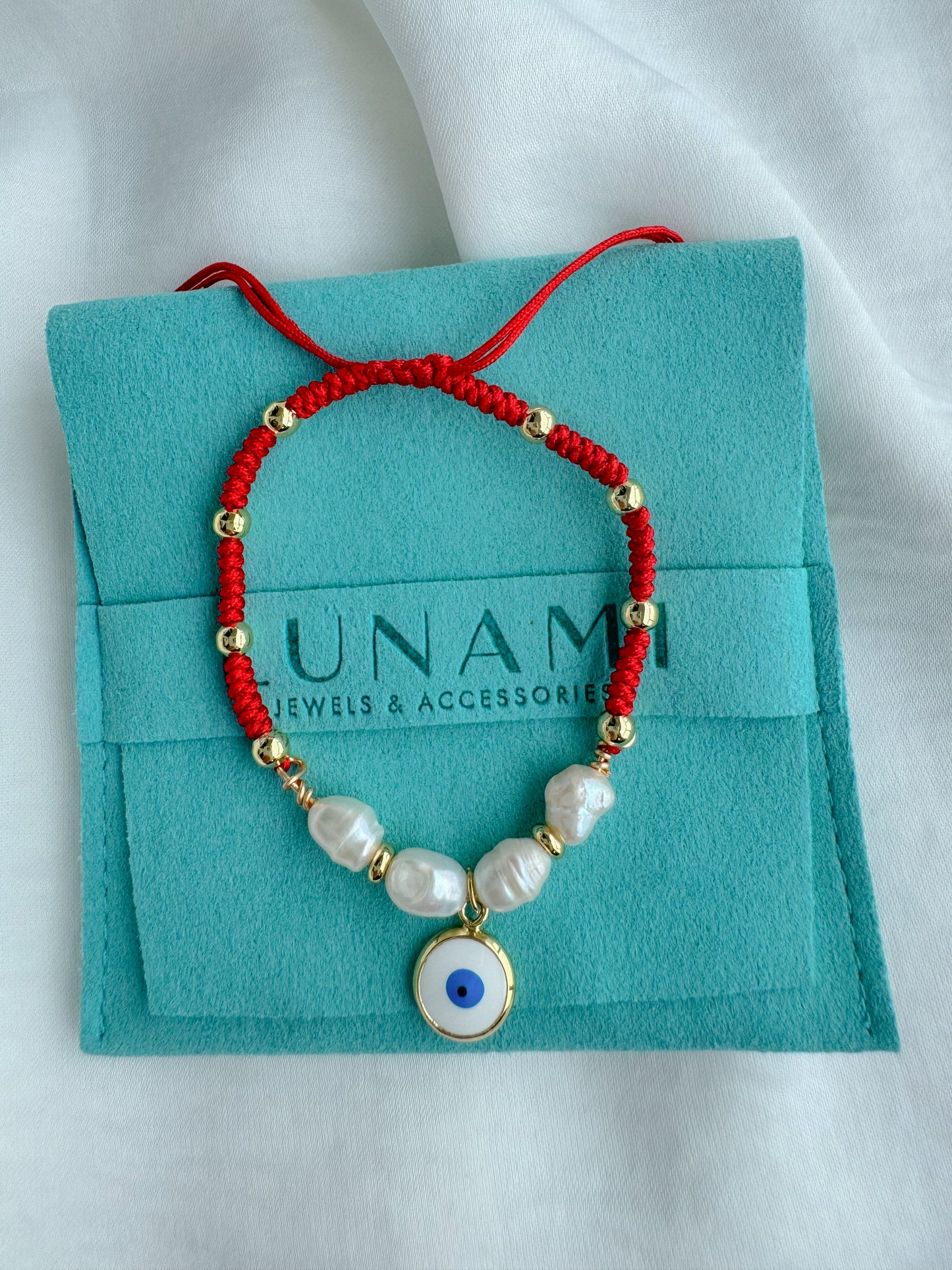 LUCKY EYE BRACELET